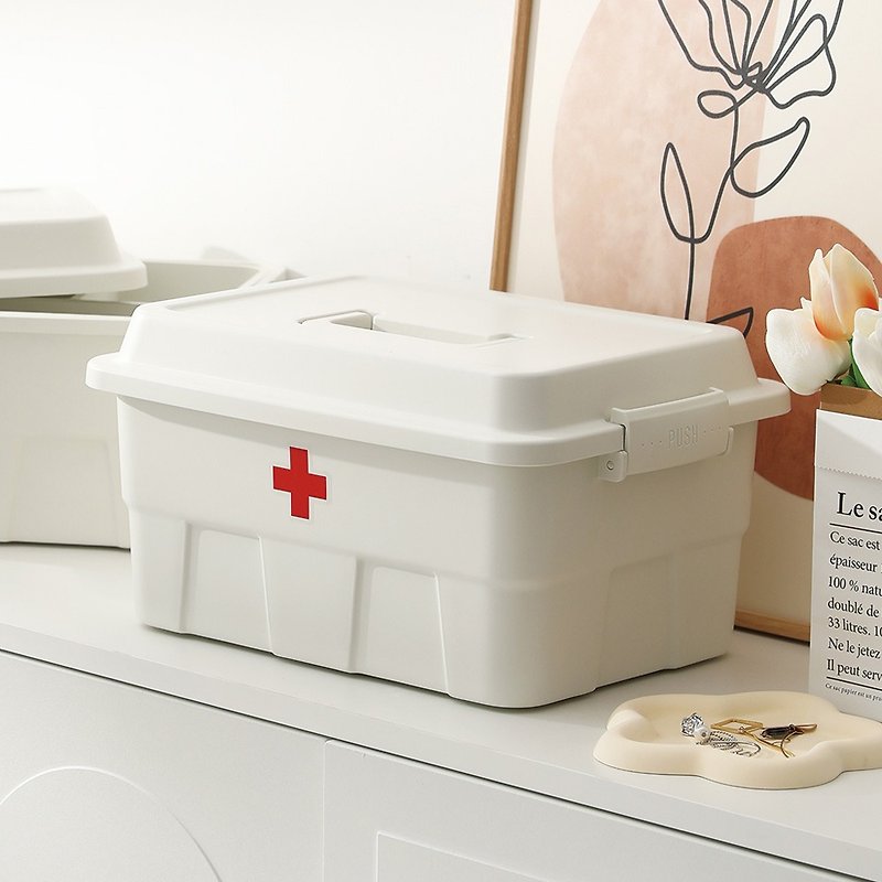 日本霜山 手提式多功能收纳箱/医药箱/工具箱(附分类贴纸) - 收纳用品 - 塑料 白色