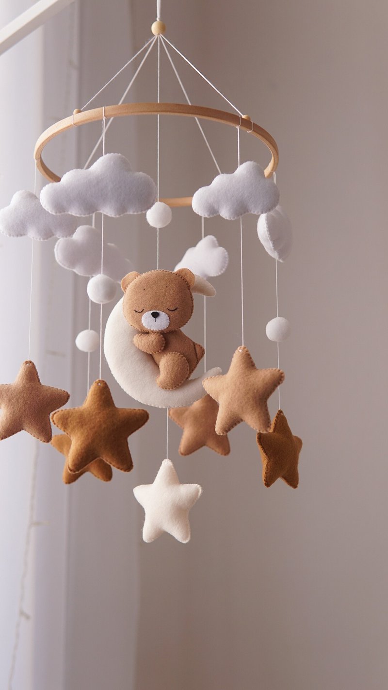 Bear baby mobile. Neutral gender. Baby shower gift - 玩具/玩偶 - 其他材质 