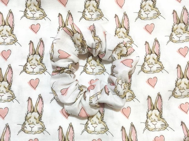 纯棉柔软手绘兔兔🐰大肠圈 - 发饰 - 棉．麻 粉红色