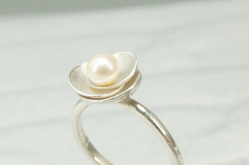 花朵珍珠 国际925纯银 手工 戒指 轻珠宝 - 戒指 - 纯银 银色