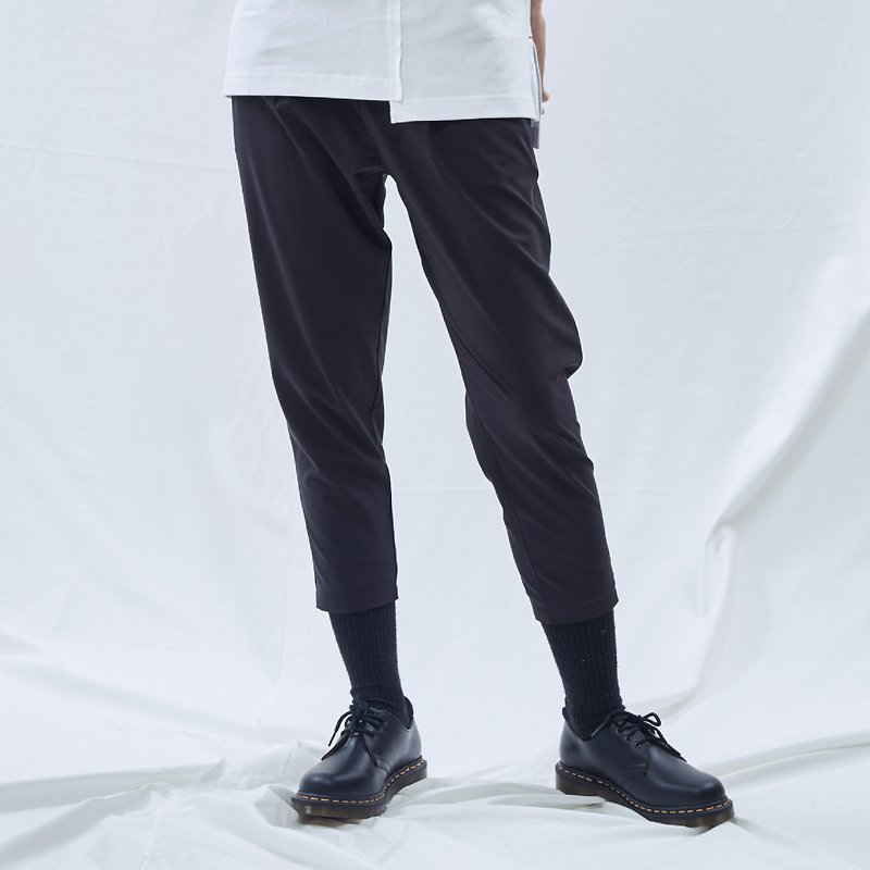 DYCTEAM - 3 Functional Capri Pants - 女装长裤 - 防水材质 黑色
