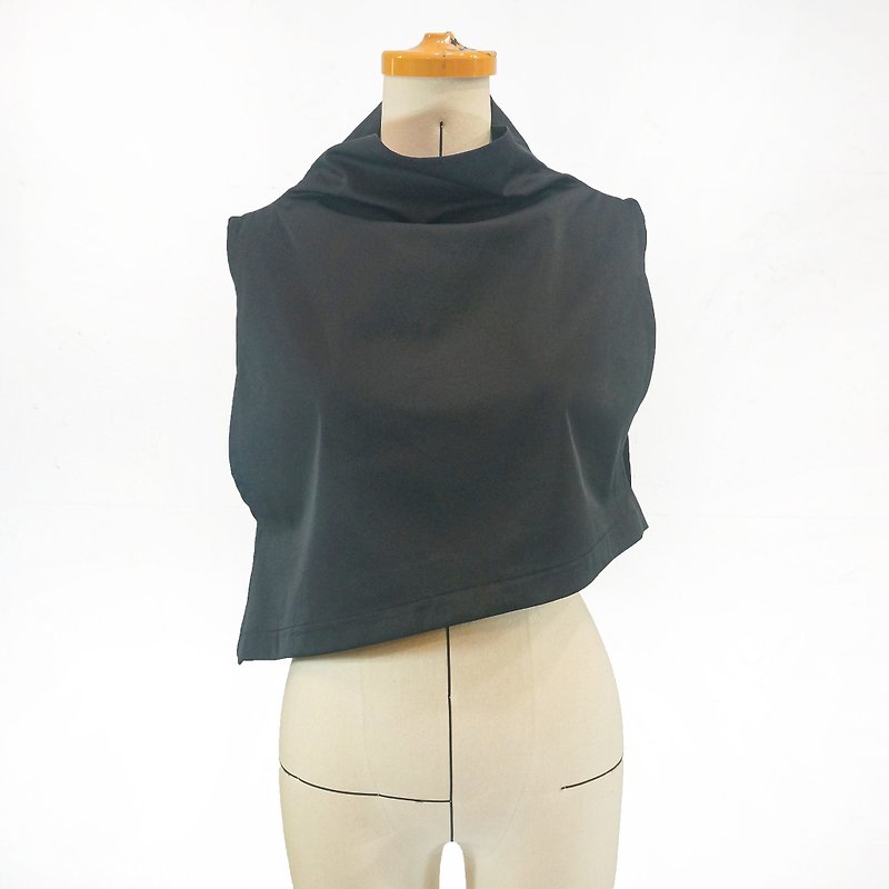 Aman No.67 黑色简约无袖上衣 新版布料 短版款 - 女装背心 - 其他材质 
