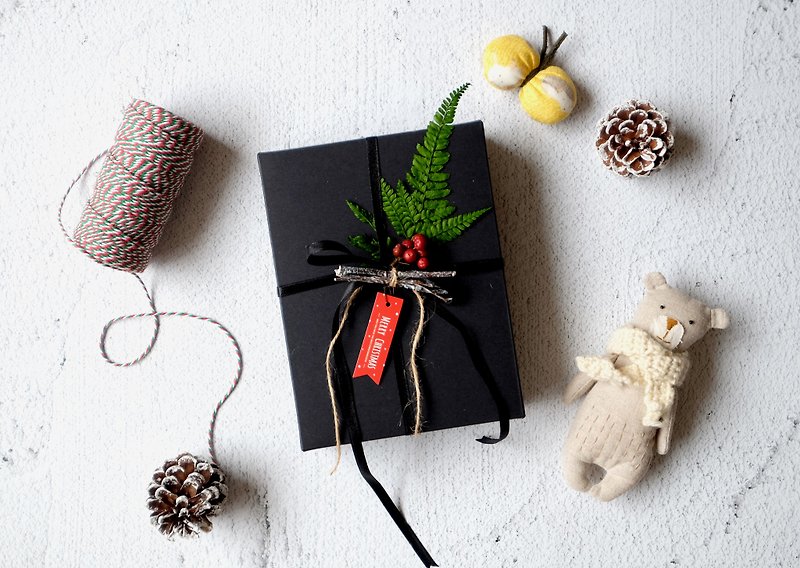 加购礼物盒_圣诞款小型礼盒(请勿单独购买礼盒) - 满月礼盒 - 纸 黑色