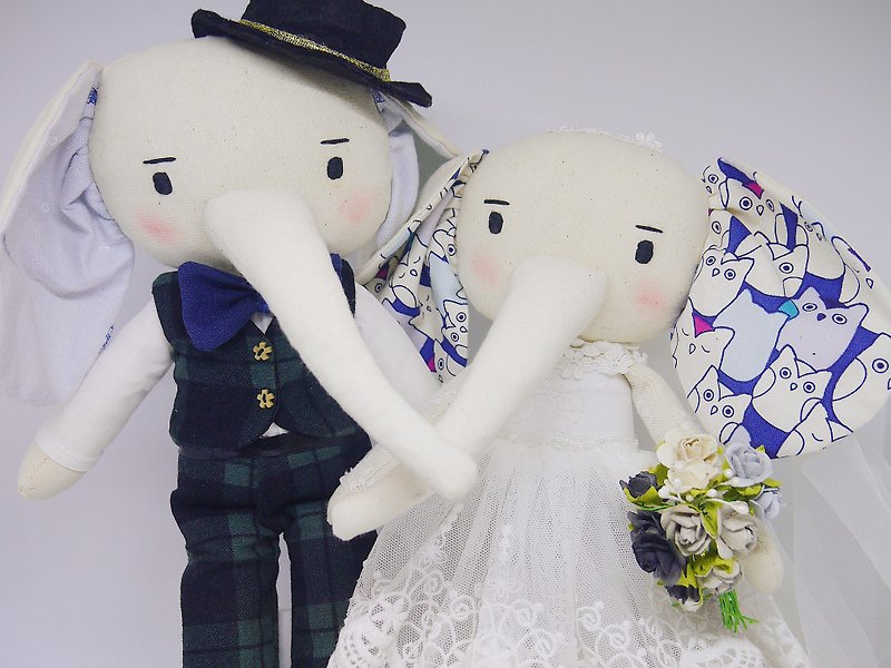 Handmade Wedding Elephant Couple - 玩偶/公仔 - 棉．麻 