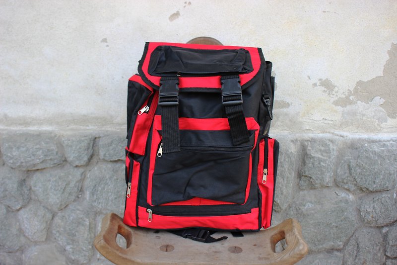 B162黑色红色大容量大口袋设计后背包(意大利带回vintage全新) - 后背包/双肩包 - 聚酯纤维 黑色