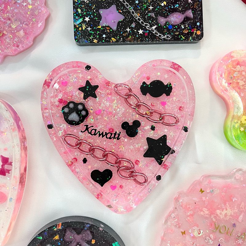 pink heart resin tray