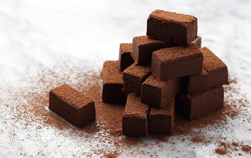 原味生巧克力 【黑方巧克力】 - 巧克力 - 新鲜食材 咖啡色