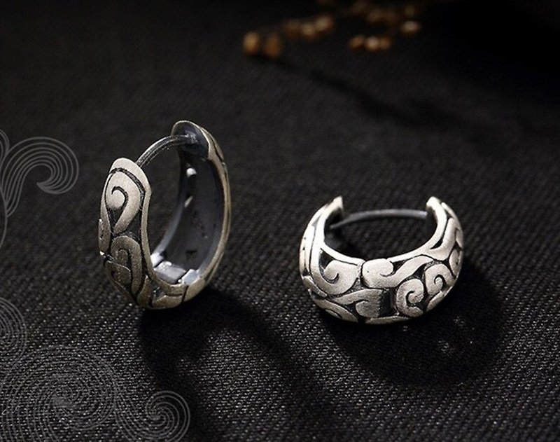 Real 990 Fine Silver Women Vintage Jewelry Ethnic Earrings Totem Patterns Hollow - 耳环/耳夹 - 纯银 银色