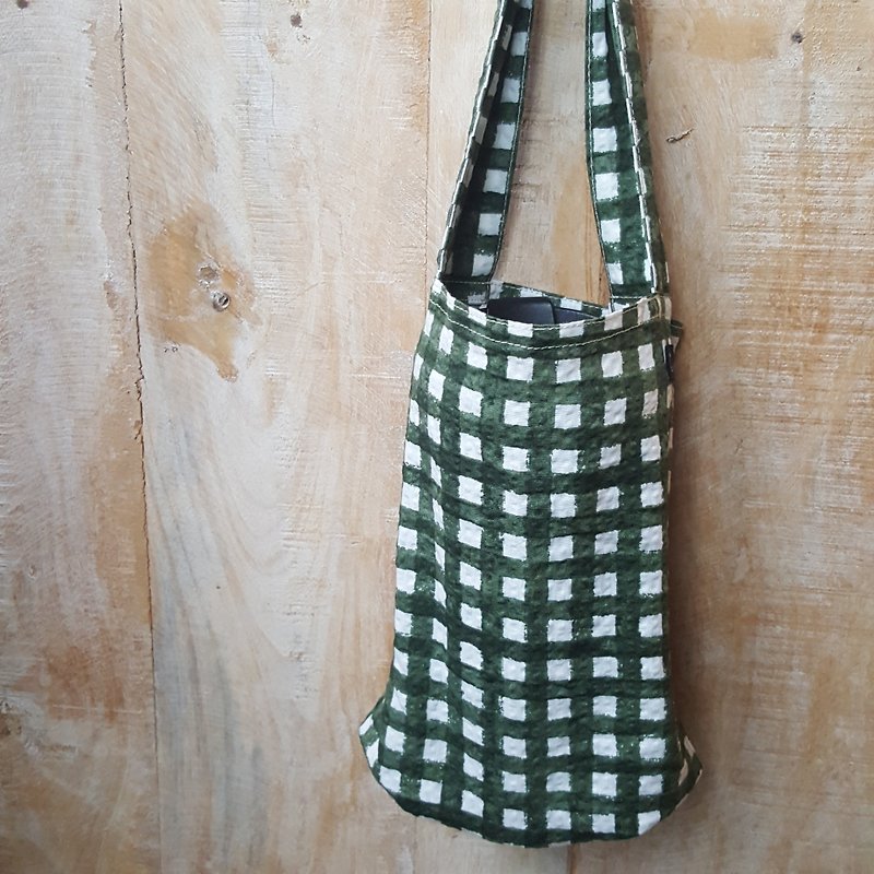 轻巧水壶袋 - 绿色手绘风格子布 - 随行杯提袋/水壶袋 - 棉．麻 