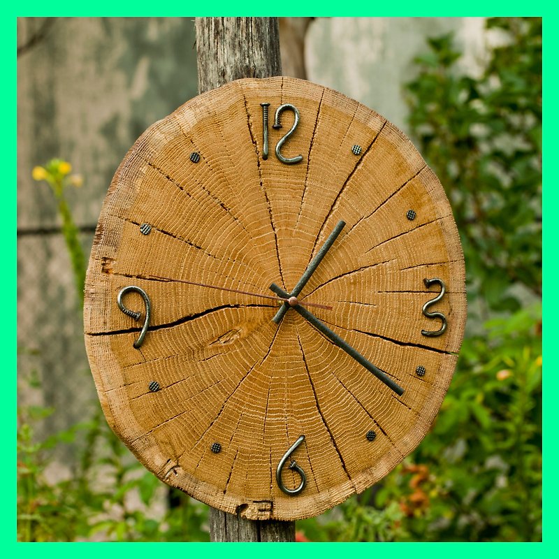 Wood oak clocks, Wooden clock, Clock face nail dial, Numbers old metal nails, - 时钟/闹钟 - 木头 咖啡色