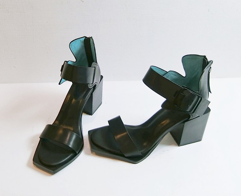画儿#8058|| 小牛皮中跟露趾鞋 现代主义几何的完美诠释 庞克黑 || - 女款休闲鞋 - 真皮 黑色