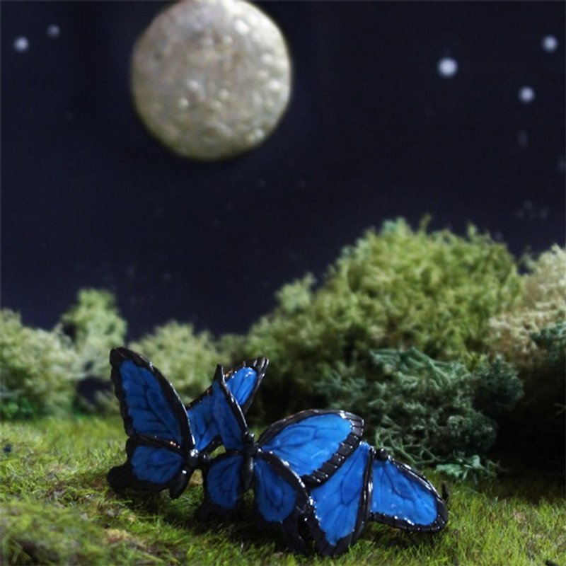 Swallowtail Brooch オオルリアゲハブローチ　PB090 - 胸针 - 其他金属 蓝色