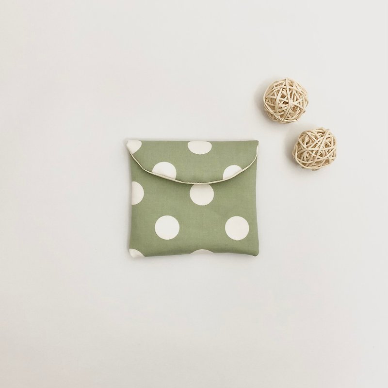 定制化选布-抹茶白玉卫生棉包 生日礼物 送礼 - 化妆包/杂物包 - 棉．麻 绿色