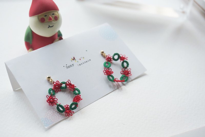 手工梭织蕾丝耳环 - Christmas  Wreath 。针式/夹式 - 耳环/耳夹 - 棉．麻 红色