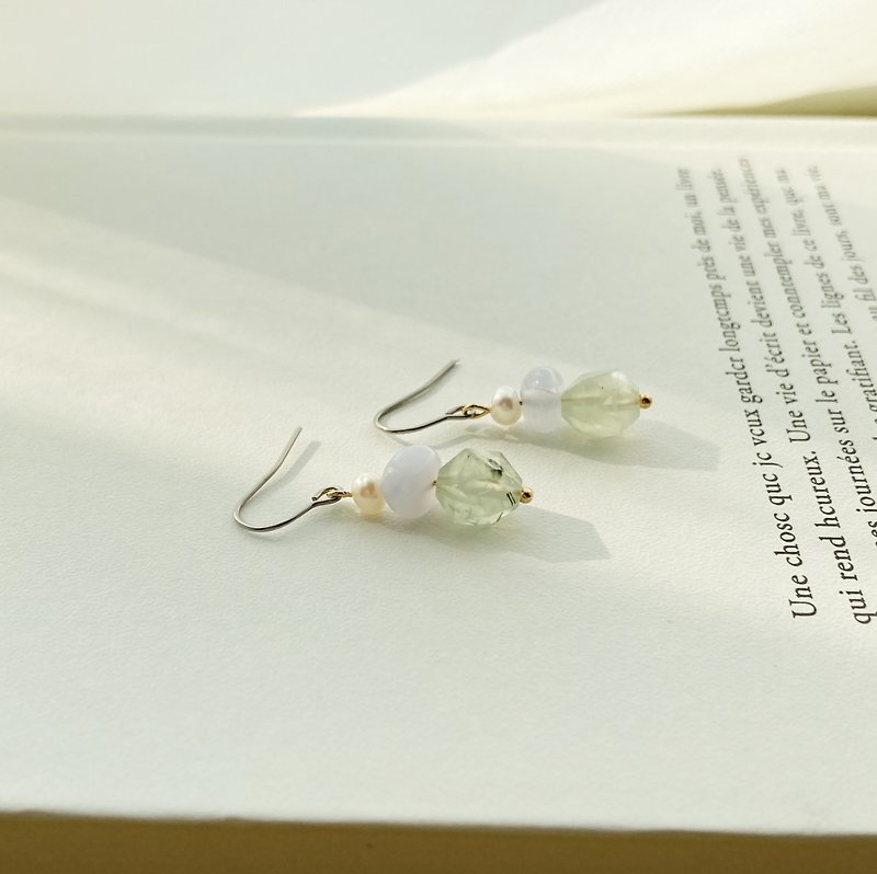 【 湖面上 】天然石珍珠耳环 - 耳环/耳夹 - 珍珠 绿色