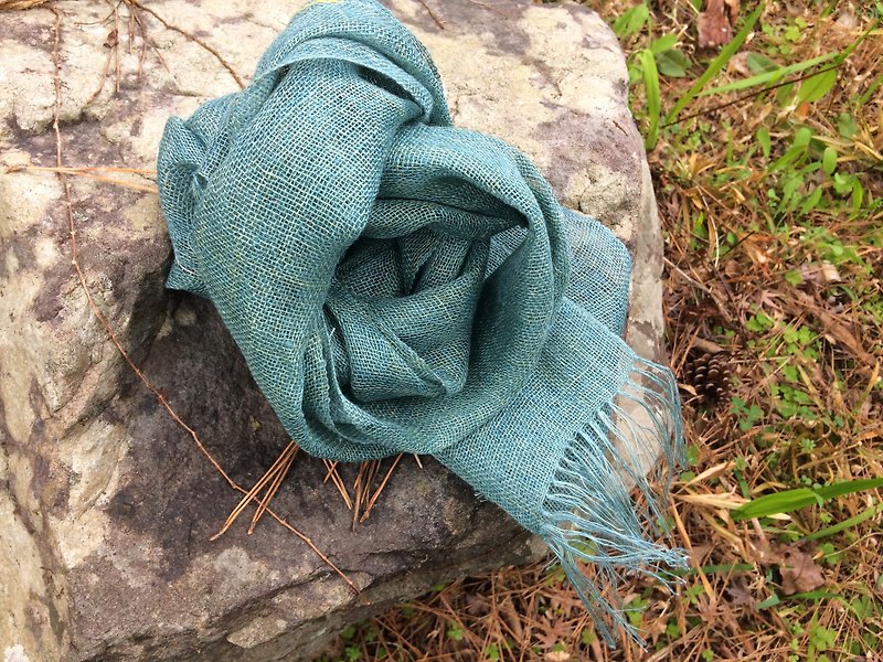 手織りヘンプストール　藍+マリーゴールド - 丝巾 - 棉．麻 绿色