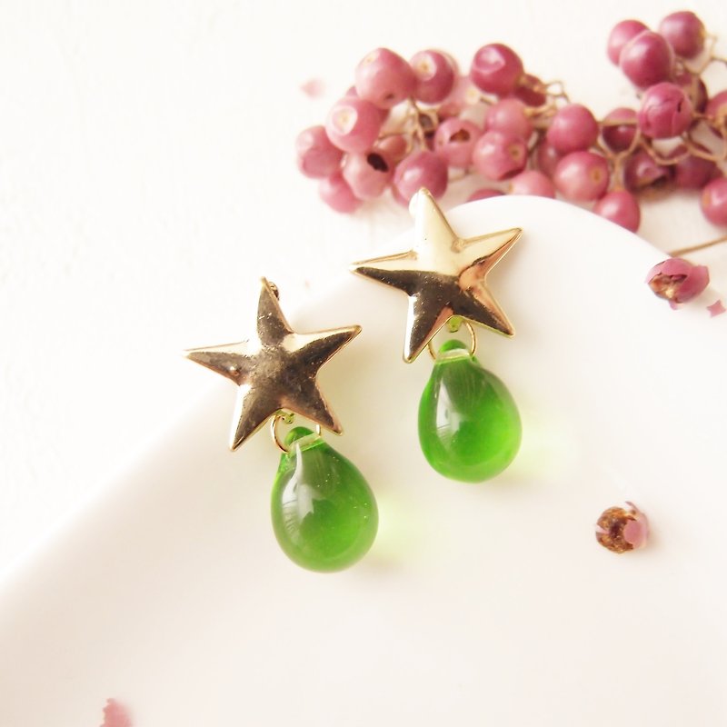 绿。星星的事。夹式耳环、针式耳环 - 岁末惊喜 - 耳环/耳夹 - 其他金属 绿色