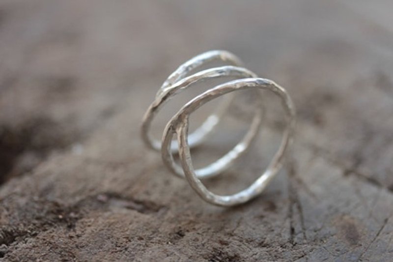 Open wrap silver ring with hammered texture (R0035) - 戒指 - 银 银色
