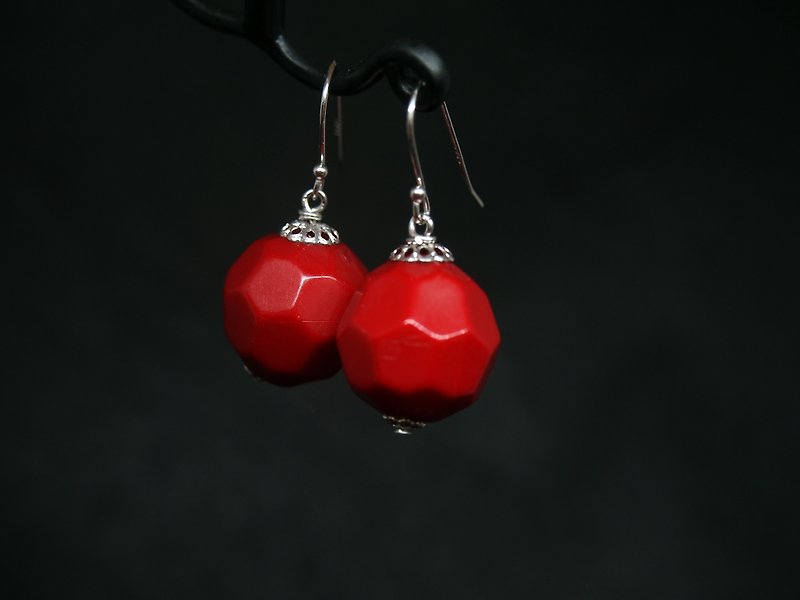 珠系列 #OE0022 天然红漆耳环 - 耳环/耳夹 - 木头 红色