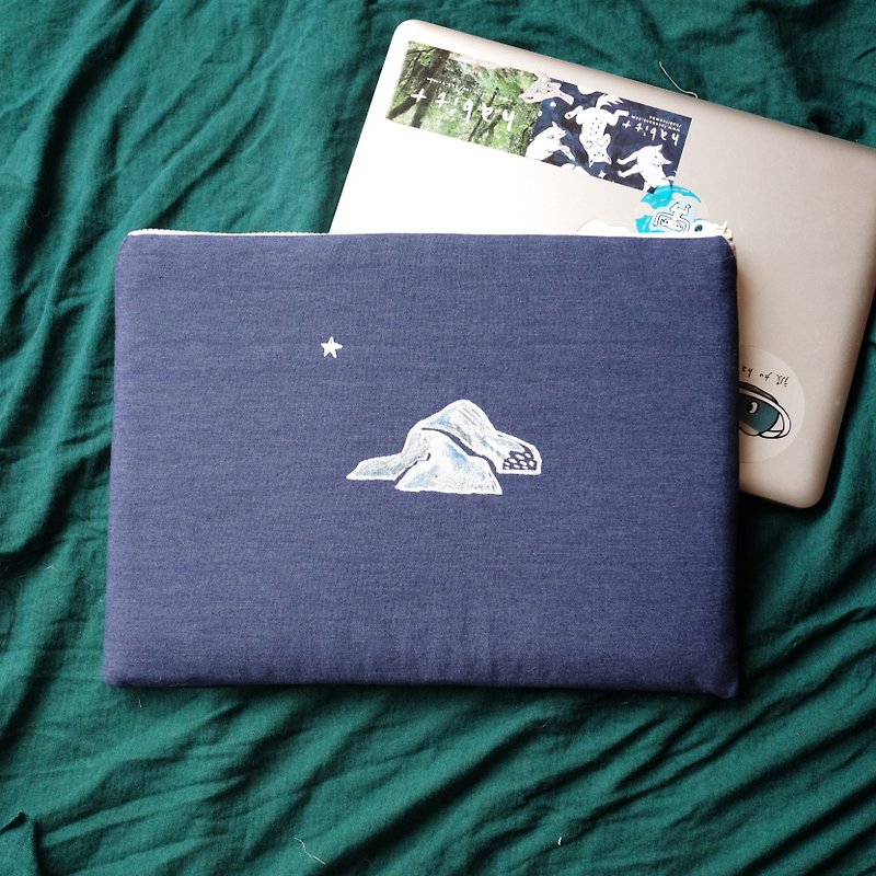 【 订制电脑包 】山与飞鼠  | 13寸 14寸 15寸  |  提供绣字 - 电脑包 - 棉．麻 蓝色