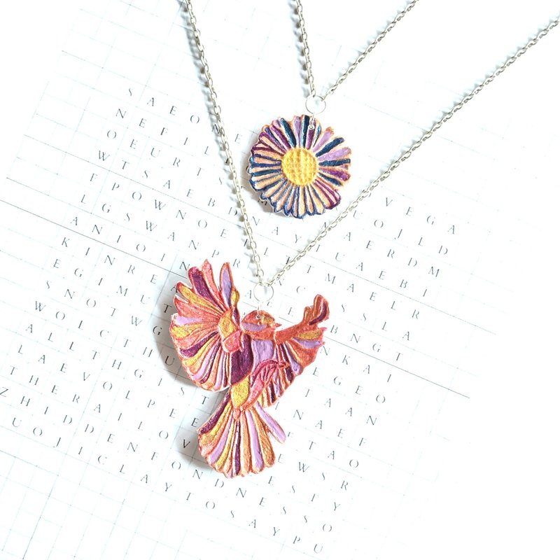 Faith in Me - A flying bird with Aster flower polymer clay double layer necklace - 项链 - 粘土 多色