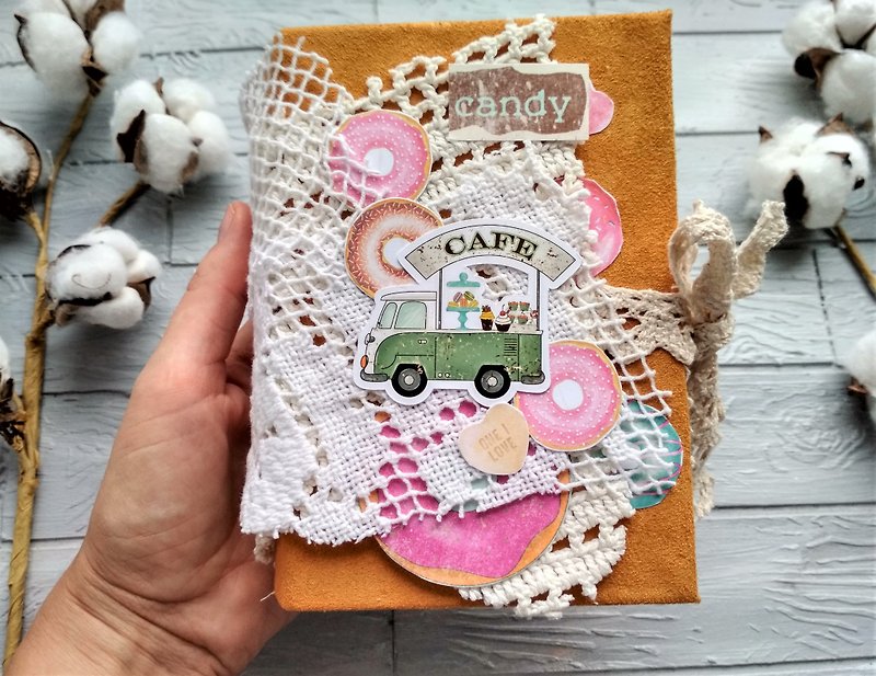 Donut junk journal handmade Cafe cakes notebook Lace thick junk book vintage - 笔记本/手帐 - 纸 橘色