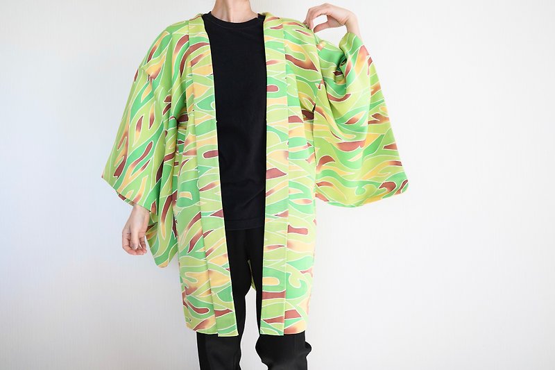 Japanese KIMONO, green kimono, silk haori, authentic kimono, traditional kimono - 女装休闲/机能外套 - 丝．绢 绿色