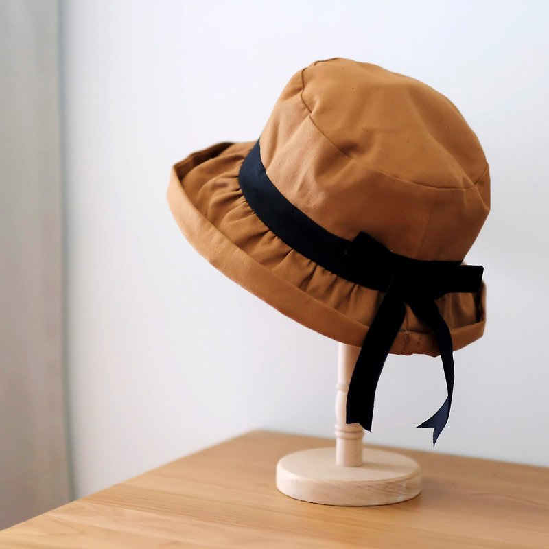 日式卷边渔夫帽/焦糖咖啡 - 帽子 - 棉．麻 咖啡色