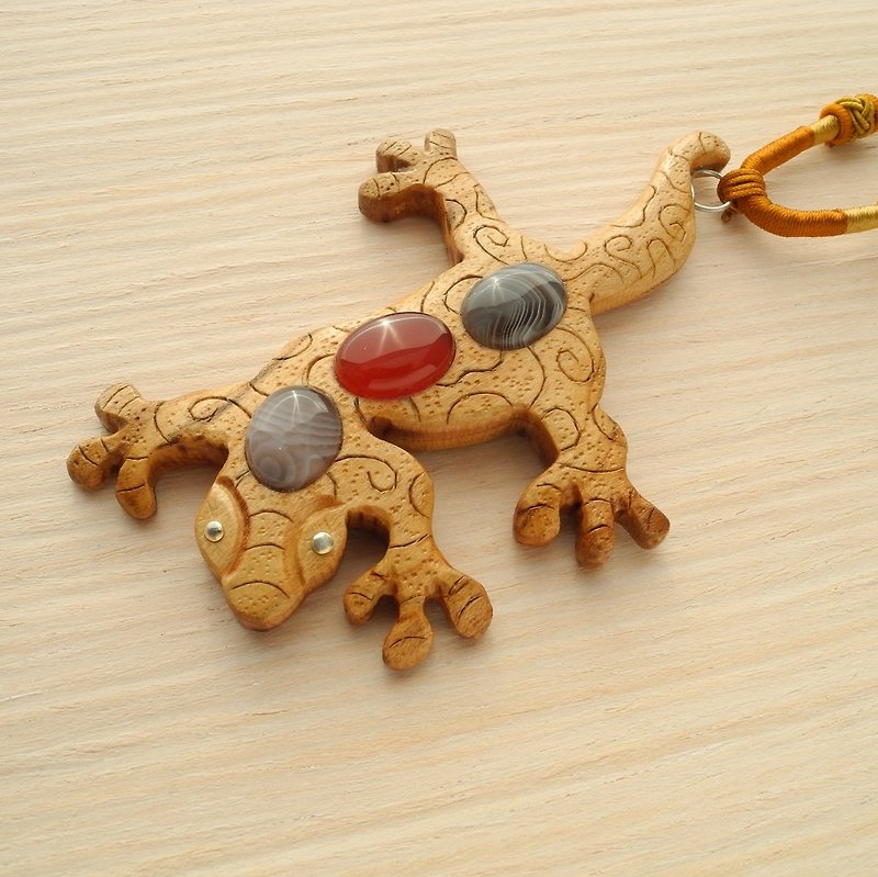 Wood gecko lizard necklace with agate and carnelian - 项链 - 木头 橘色