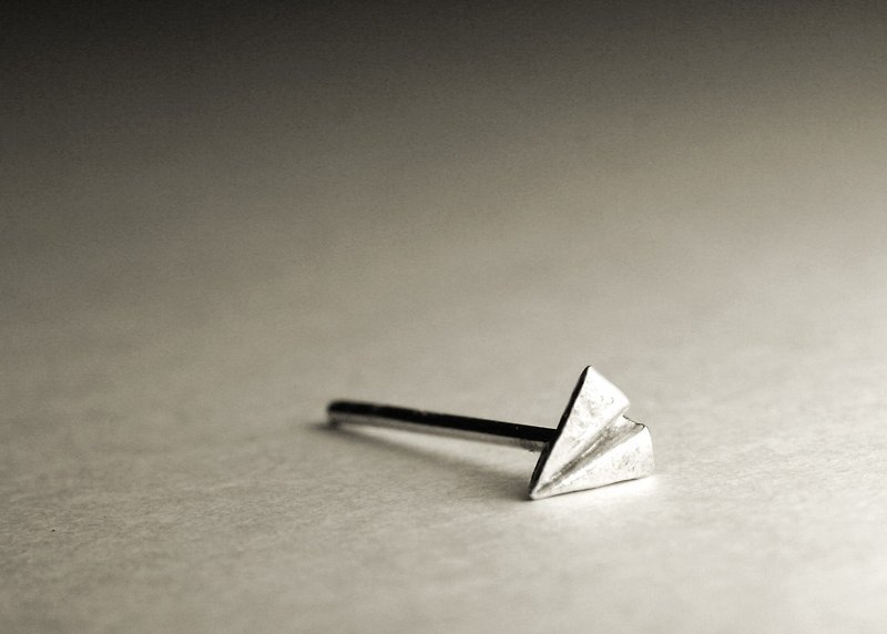 纸飞机造型纯银耳环(单支/一对) - 耳环/耳夹 - 其他金属 银色