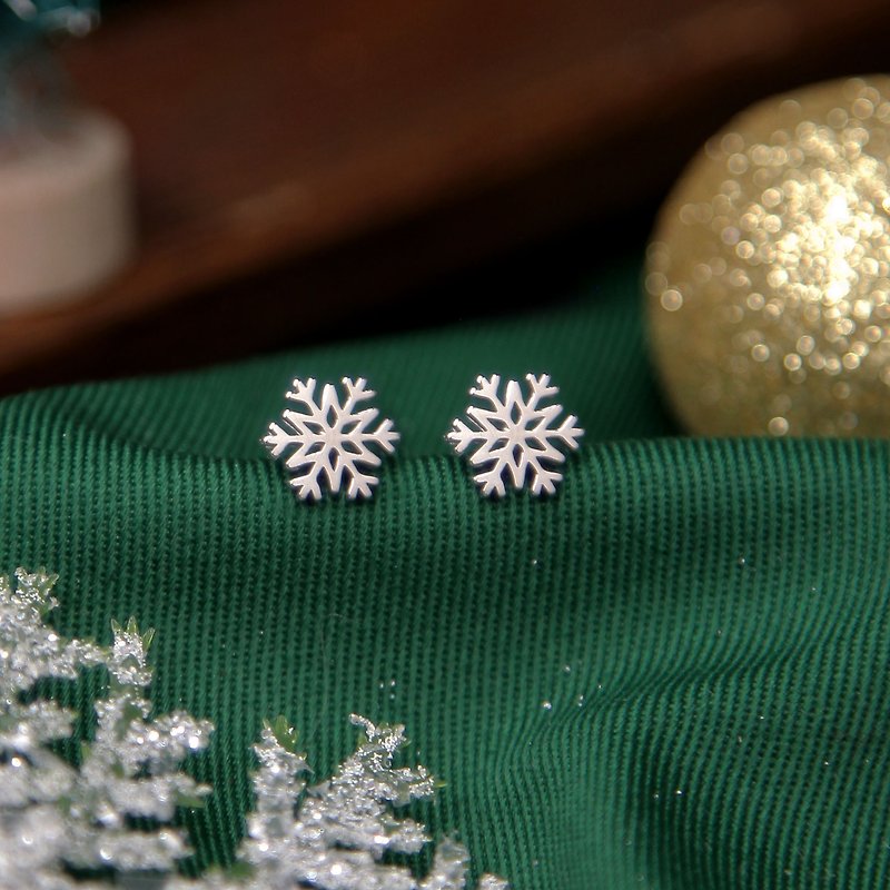 纯银雪花耳环 | 圣诞。跨年。节庆。礼物。可改夹 - 耳环/耳夹 - 纯银 