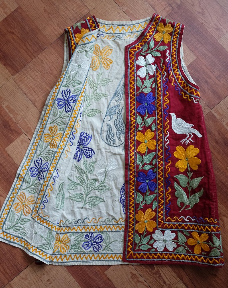 梦幻逸品 rare vintage Afghan vest 1960年代阿富汗手工刺绣背心 - 女装背心 - 棉．麻 