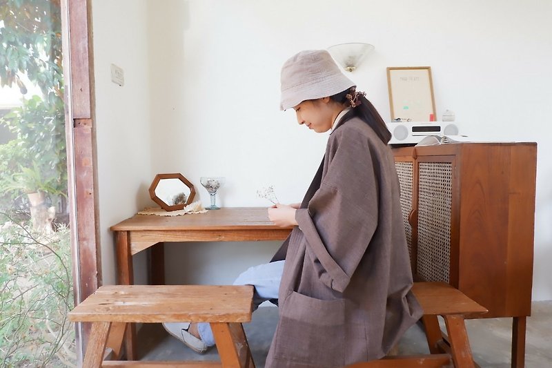 Handwoven cotton fabric kimono (ebonydyes brown- - 女装休闲/机能外套 - 棉．麻 咖啡色