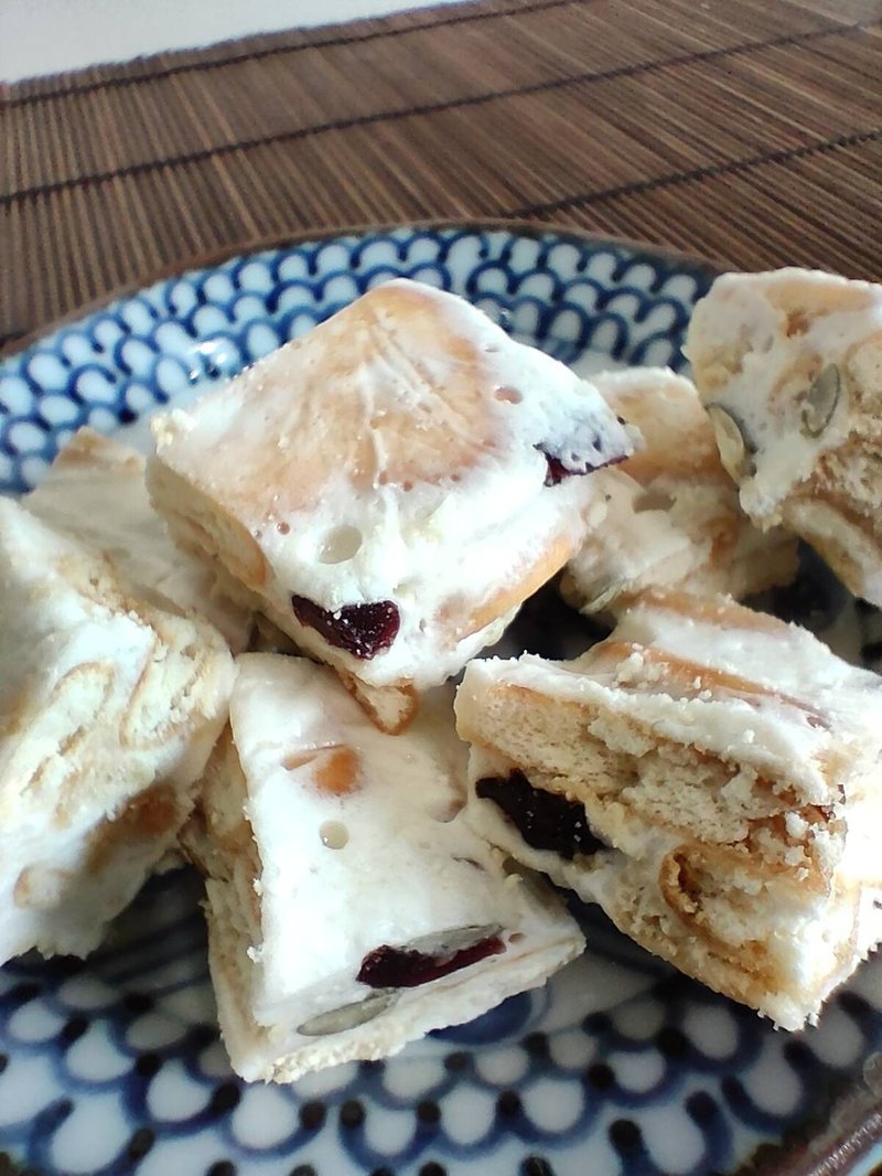 茶食 手工雪Q饼 坚果/蔓越莓/抹茶  过年礼盒 - 手工饼干 - 新鲜食材 橘色