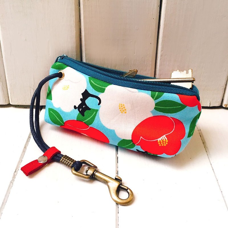 拉链钥匙包 (朵朵猫 - 空蓝色) 日本布 接单生产* - 钥匙链/钥匙包 - 棉．麻 蓝色