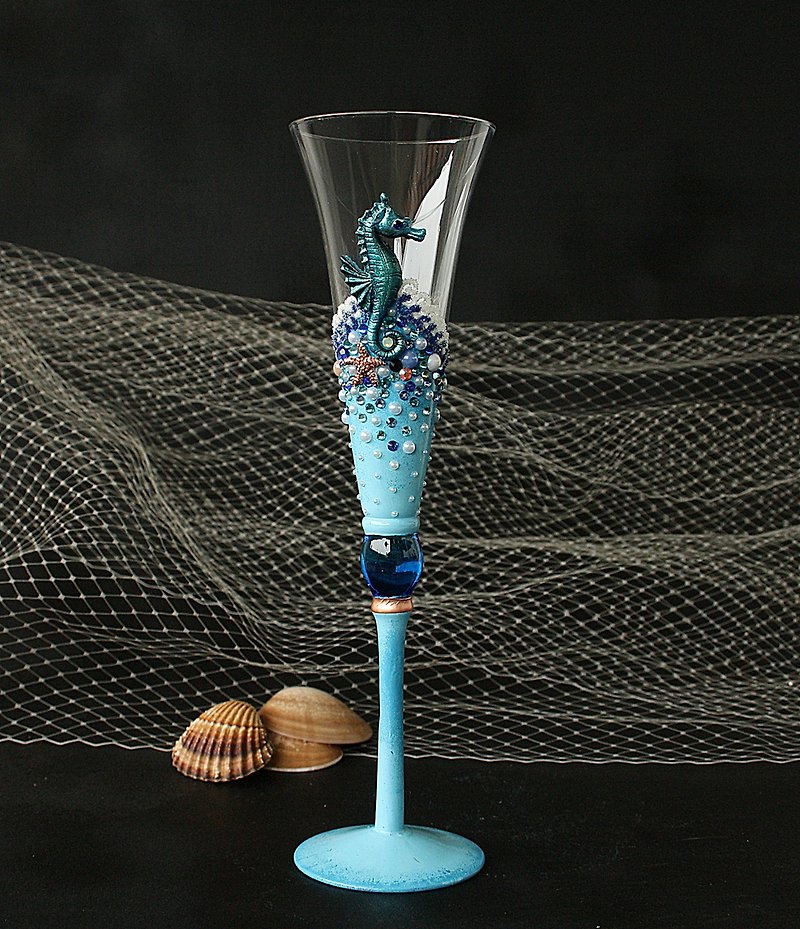Seahorse Champagne Glasses , Anniversary Gift, Blue Ocean Decor, Beach Party - 酒杯/酒器 - 玻璃 蓝色