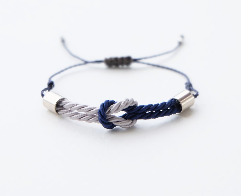 Tiny tie the knot rope bracelet in Light gray / Navy blue - 手链/手环 - 聚酯纤维 蓝色
