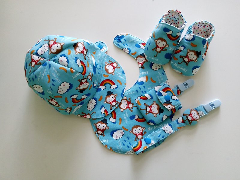 蓝底猴子先弥月礼物五件组 宝宝棒球帽+婴儿鞋+围兜+平安符袋+奶嘴夹 - 围嘴/口水巾 - 棉．麻 蓝色