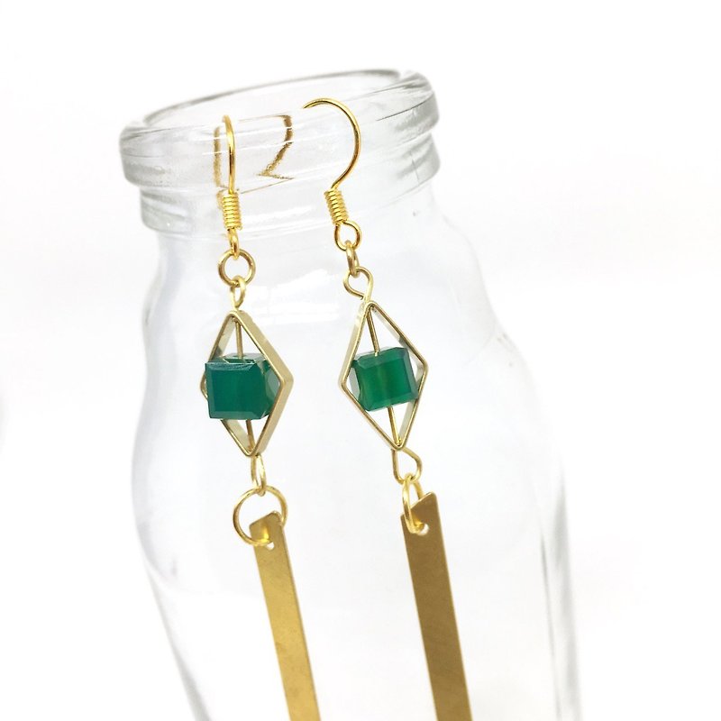 绿光精灵 ◆可改夹式 Brass Earrings / 一对 / 天然石 复古 黄铜耳环 / 礼物客制设计 - 耳环/耳夹 - 宝石 金色