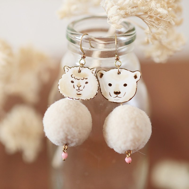 小动物毛毛球手工耳环-羊驼北极熊 可改夹式 - 耳环/耳夹 - 树脂 白色