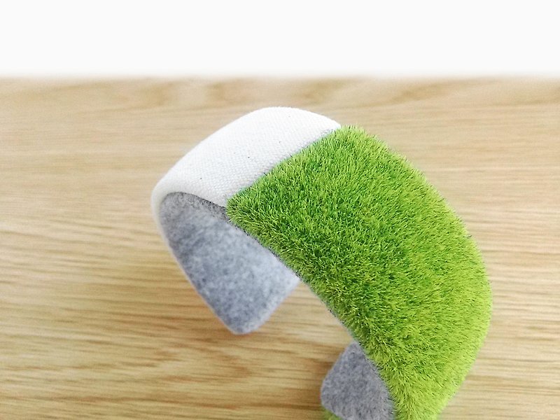 grass bracelet cuff, Kawaii lawn bangle,Green bracelet, Gift for women, pretty  - 手链/手环 - 羊毛 绿色