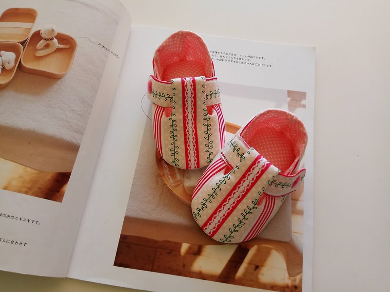 小叶片弥月礼物 婴儿鞋 宝宝鞋 - 满月礼盒 - 棉．麻 粉红色