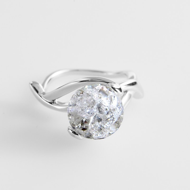 白水晶纯银戒指 个性925银饰品 透明水晶质感银器 透明石英银戒 - 戒指 - 水晶 透明