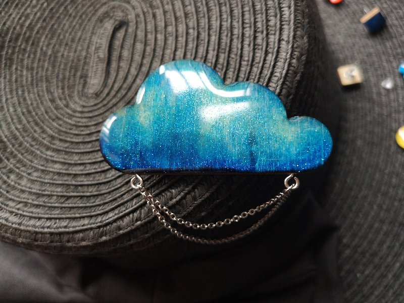 星空云朵木发夹 - 蓝色 手工 木制 帽夹 - 发饰 - 木头 蓝色