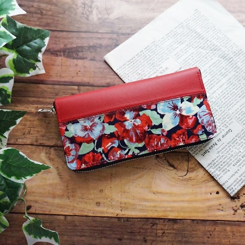 リバティ　Pansy Flower　パンジーフラワー　ラウンドファスナー長財布  - 皮夹/钱包 - 真皮 红色