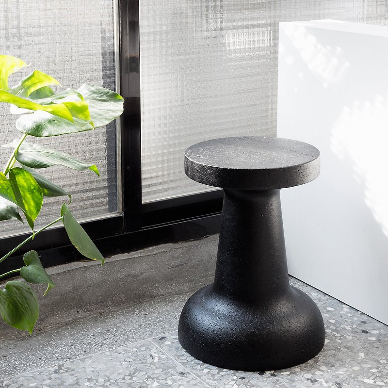 PUSHPIN Mini | 两用软木凳－边桌 | 黑色 - 其他家具 - 其他材质 