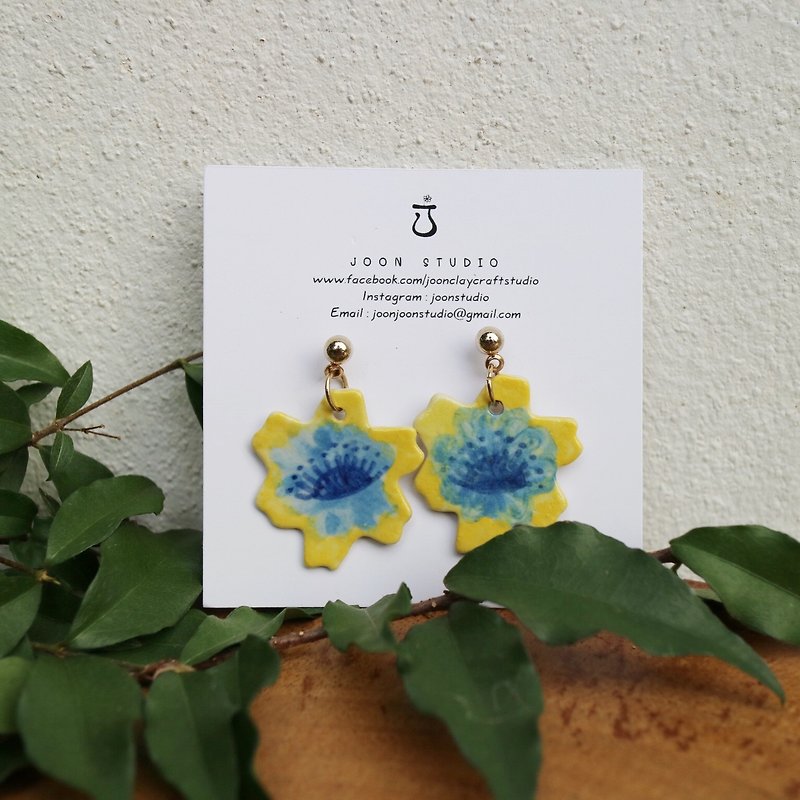 Yellow flower earring  - 耳环/耳夹 - 粘土 黄色