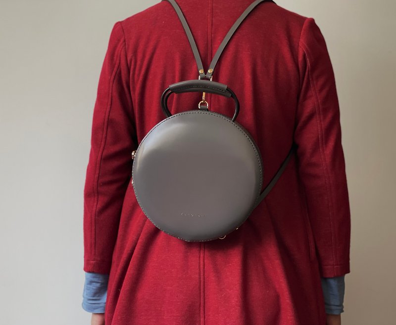 Zemoneni 手作 满月后背包 手拎包 圆形可拆式背包 - 手拿包 - 真皮 灰色