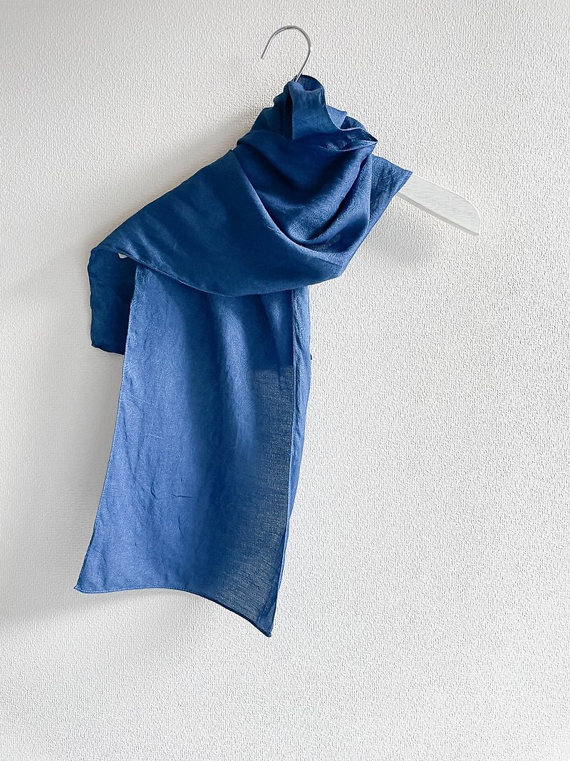 藍染シルクストール ペイズリー柄　薄手のシルク使用　BLUEWIND Silk Stole paisley Aizome Aizen JAPANBLUE - 其他 - 棉．麻 蓝色