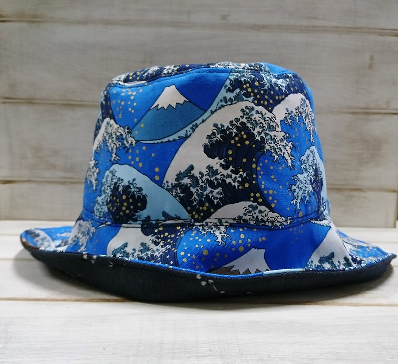 和风富士山海浪&深灰渲染樱花双面渔夫帽 遮阳帽 - 帽子 - 棉．麻 蓝色
